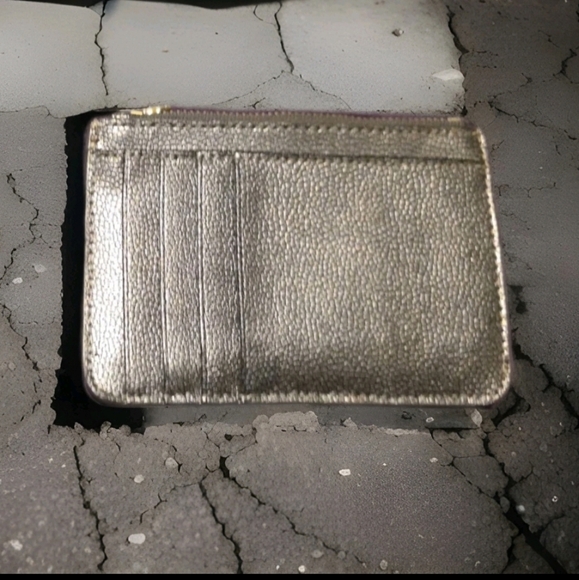 Pre-loved Kate Spad Silver Sprinkle Coin Purse with ccard compartments,key Ring. - Picture 4 of 5